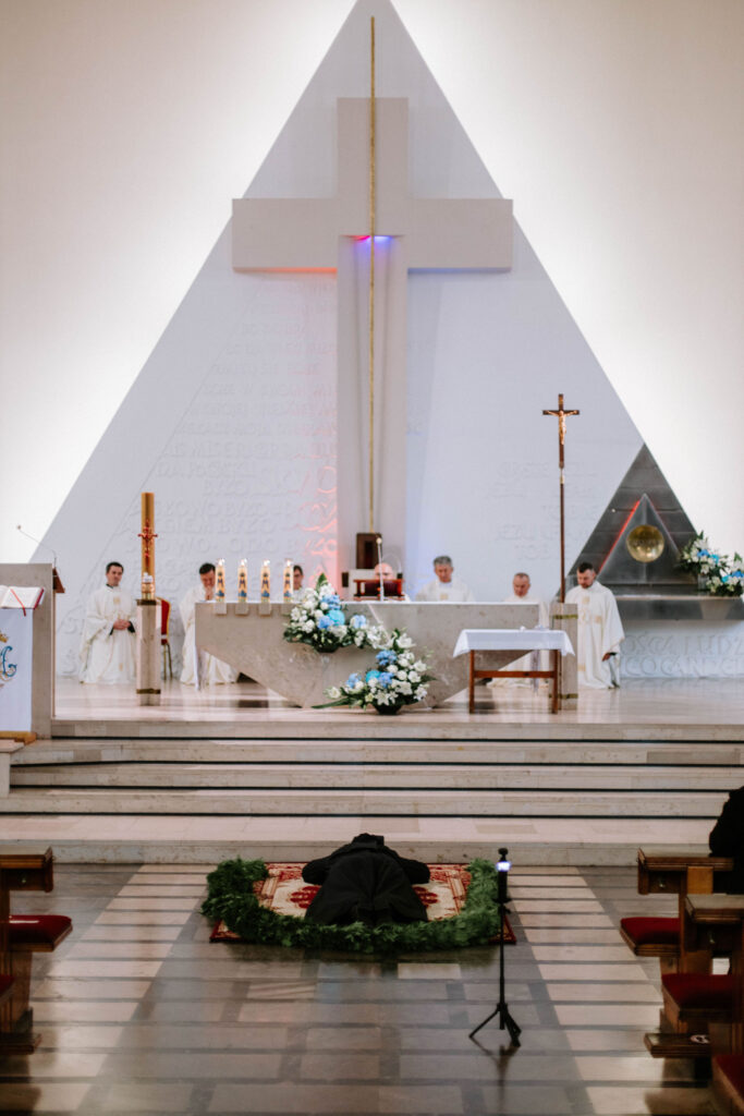 ŚLUBY WIECZYSTE S. ZUZANNY Z życia Zgromadzenia ŚLUBY WIECZYSTE S. ZUZANNY Z życia Zgromadzenia