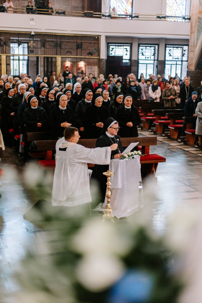 ŚLUBY WIECZYSTE S. ZUZANNY Z życia Zgromadzenia ŚLUBY WIECZYSTE S. ZUZANNY Z życia Zgromadzenia