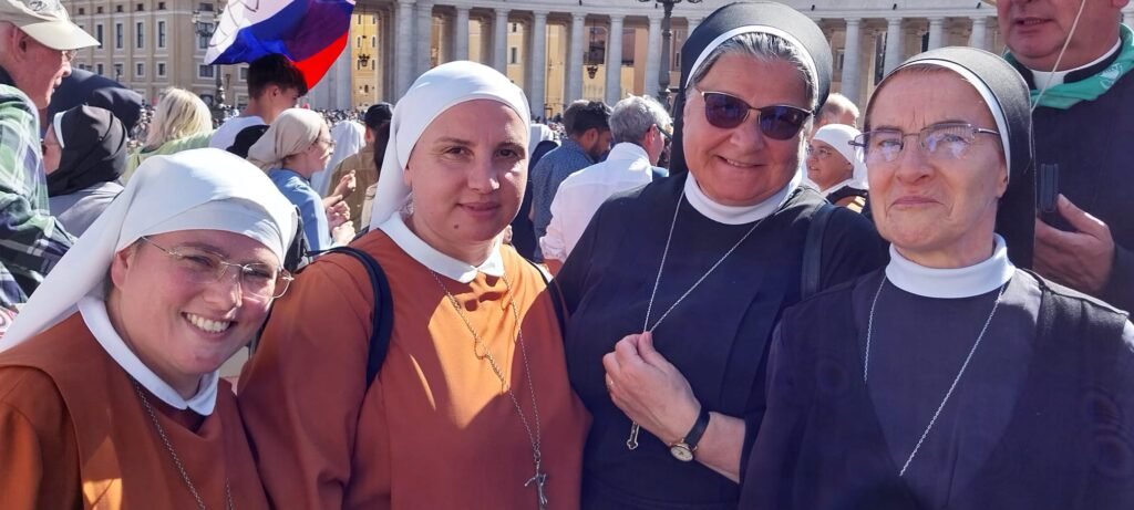 JUBILEUSZ OSÓB KONSEKROWANYCH Apostolstwo Sióstr JUBILEUSZ OSÓB KONSEKROWANYCH Apostolstwo Sióstr