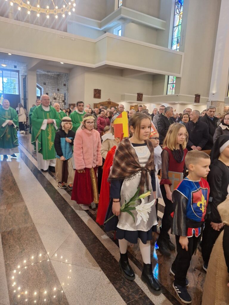 BAL WSZYSTKICH ŚWIĘTYCH Apostolstwo Sióstr