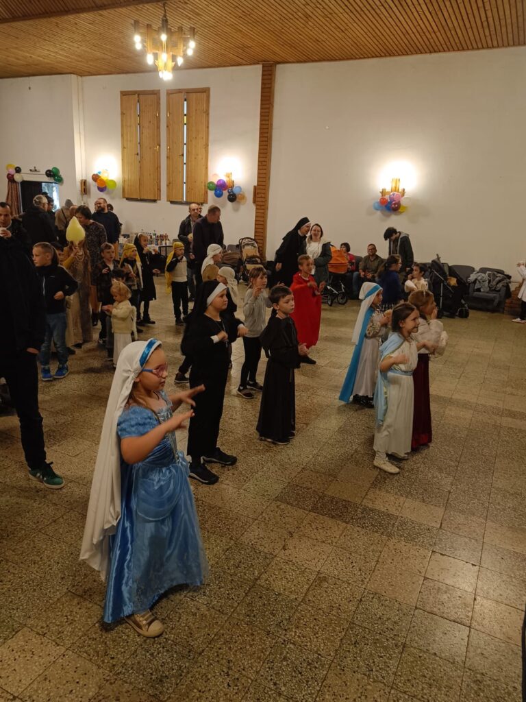 BAL WSZYSTKICH ŚWIĘTYCH Apostolstwo Sióstr