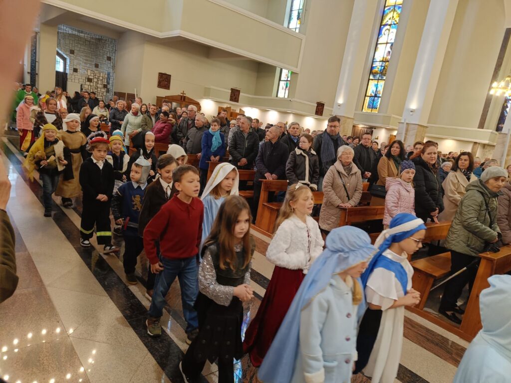 BAL WSZYSTKICH ŚWIĘTYCH Apostolstwo Sióstr