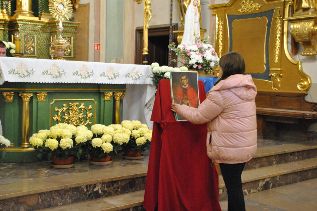 RÓŻANIEC ZE ŚWIĘTYMI Apostolstwo Sióstr RÓŻANIEC ZE ŚWIĘTYMI