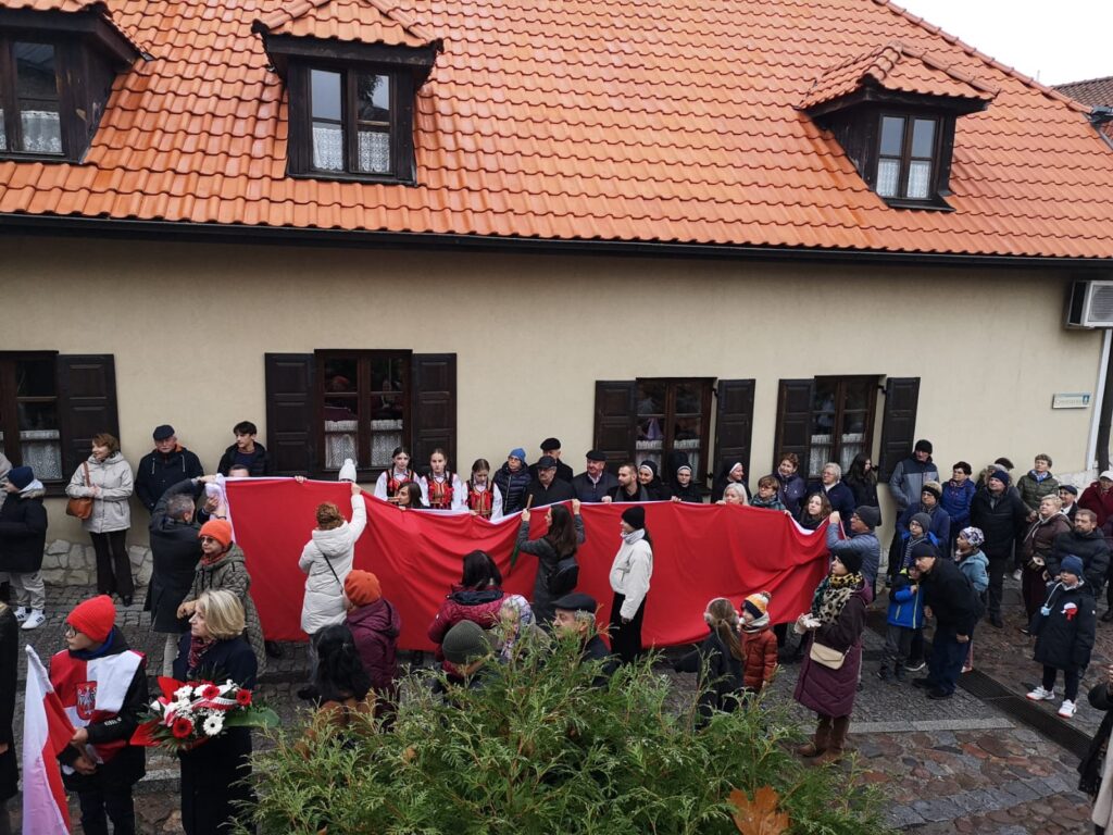 OBCHODY ŚWIĘTA NIEPODLEGŁOŚCI Apostolstwo Sióstr