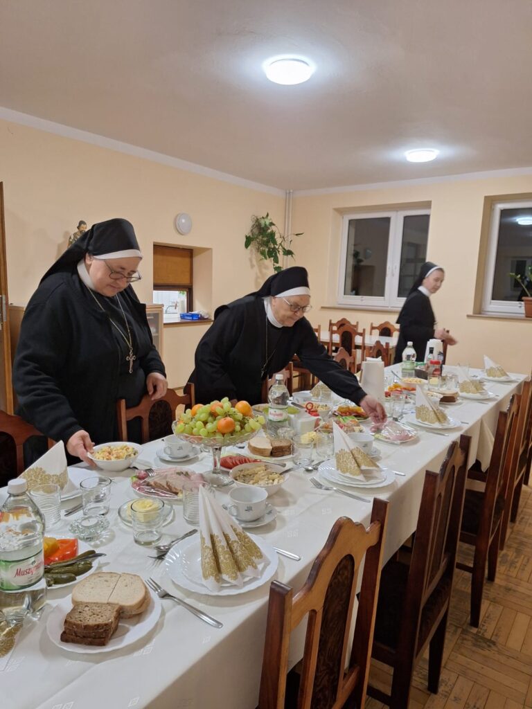 UROCZYSTOŚĆ CHRYSTUSA KRÓLA Z życia Zgromadzenia