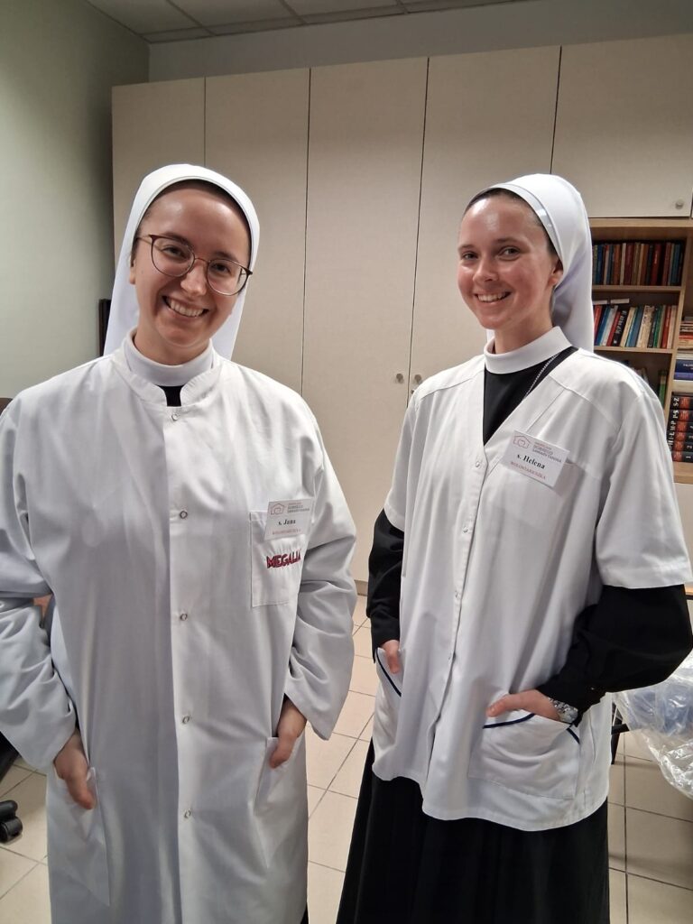 WOLONTARIAT W HOSPICJUM Apostolstwo Sióstr