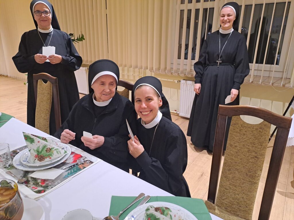 BOŻE NARODZENIE 2025 Z życia Zgromadzenia BOŻE NARODZENIE 2025 Z życia Zgromadzenia