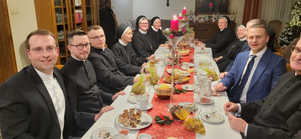 BOŻE NARODZENIE 2025 Z życia Zgromadzenia BOŻE NARODZENIE 2025 Z życia Zgromadzenia