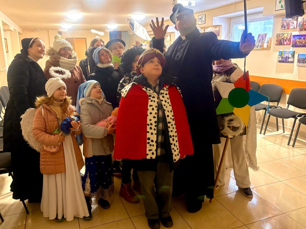 KOLĘDNICY MISYJNI 2025 Apostolstwo Sióstr