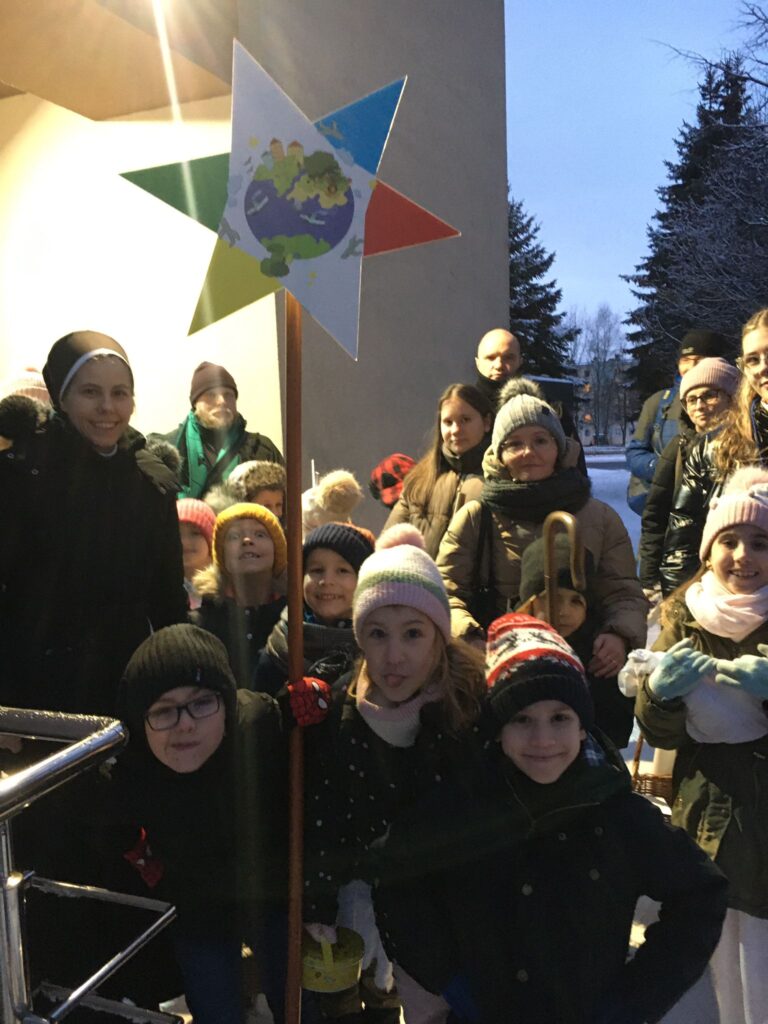 KOLĘDNICY MISYJNI 2025 Apostolstwo Sióstr