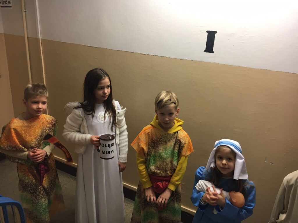 KOLĘDNICY MISYJNI 2025 Apostolstwo Sióstr