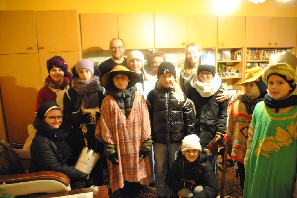 KOLĘDNICY MISYJNI 2025 Apostolstwo Sióstr