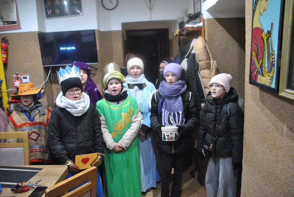 KOLĘDNICY MISYJNI 2025 Apostolstwo Sióstr