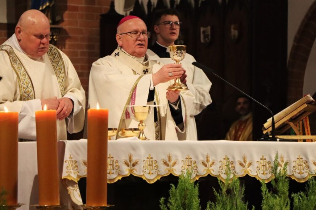 DZIEŃ ŻYCIA KONSEKROWANEGO Życie Kościoła