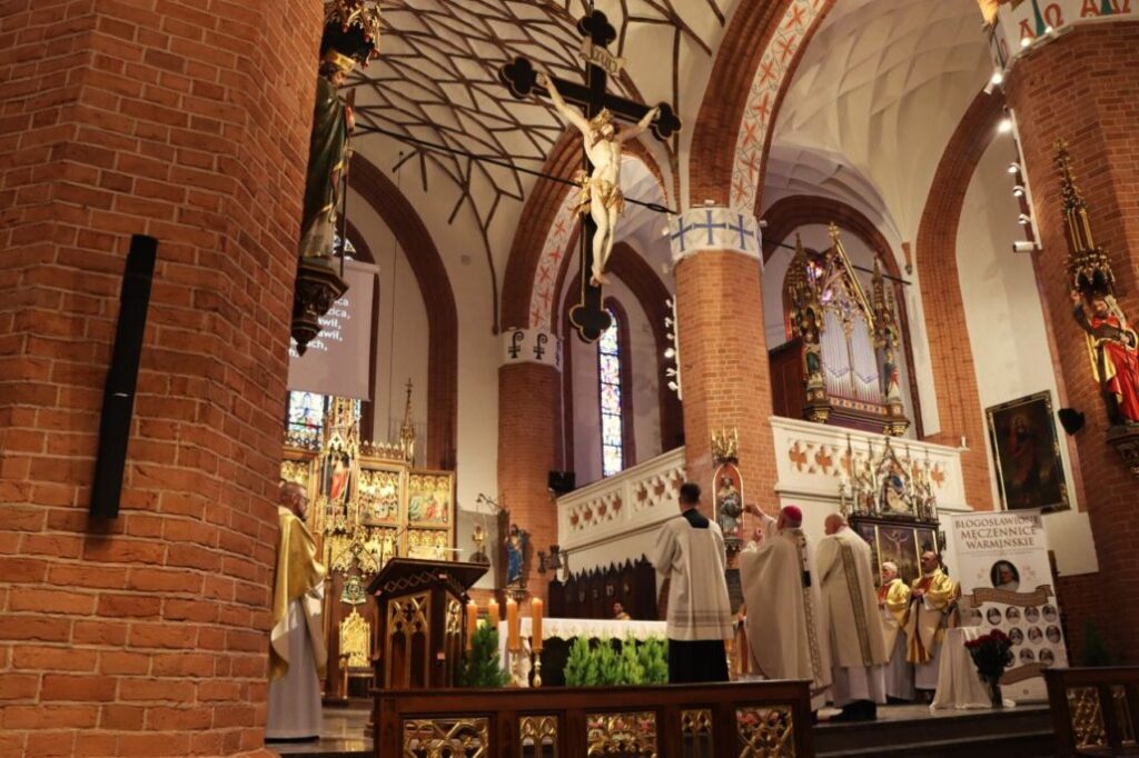 DZIEŃ ŻYCIA KONSEKROWANEGO Życie Kościoła