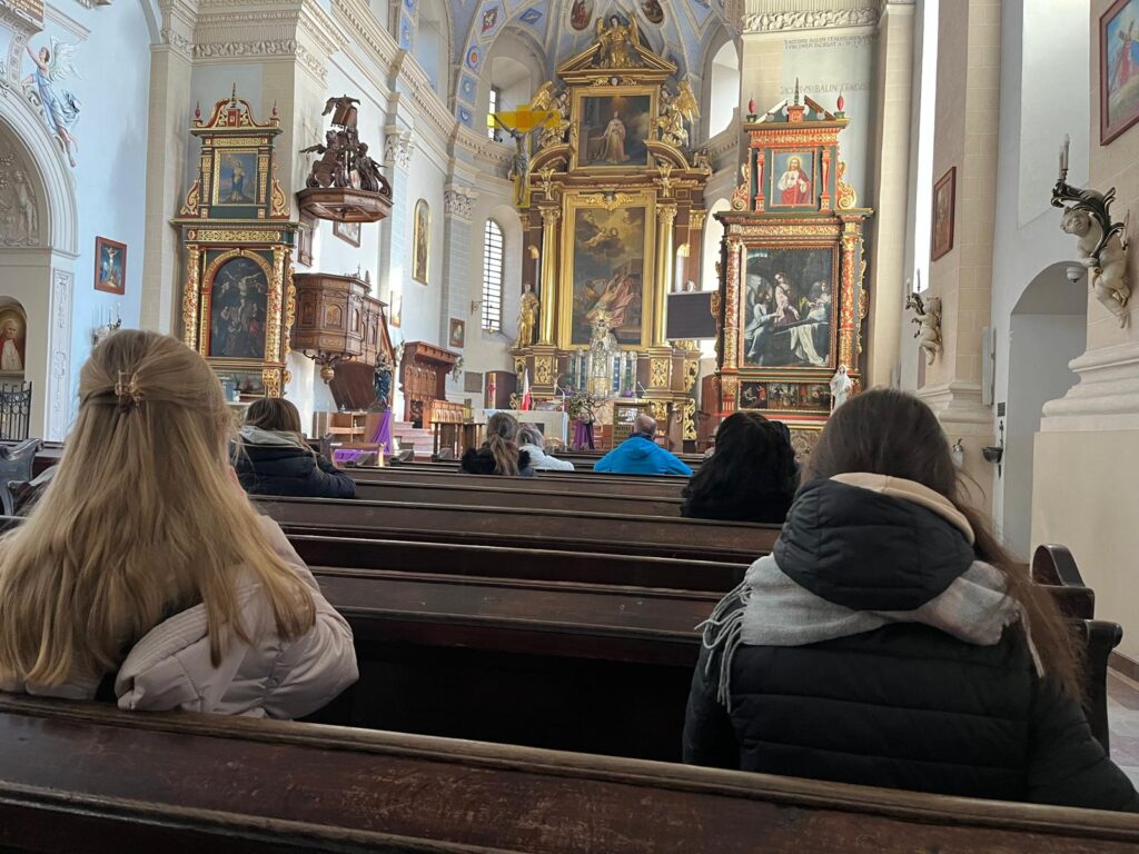 REKOLEKCJE DLA DZIEWCZĄT Rekolekcje i dni skupienia