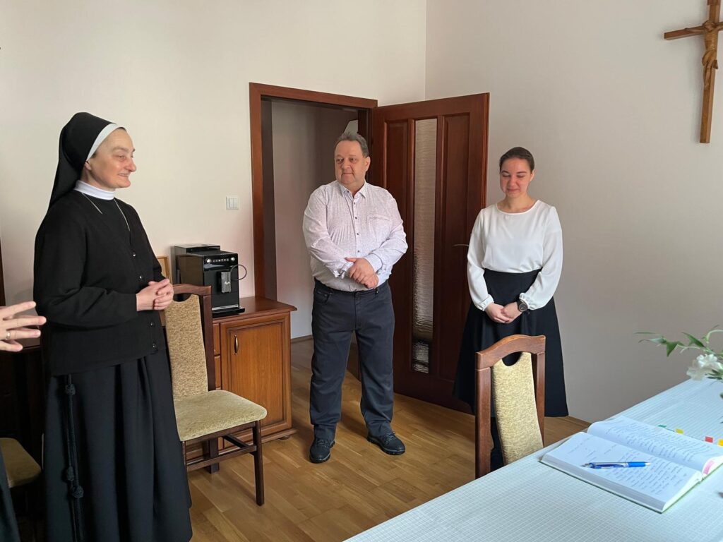 ŚLUBY ZAKONNE S. NOEMI Z życia Zgromadzenia ŚLUBY ZAKONNE S. NOEMI Z życia Zgromadzenia