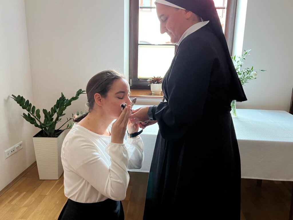 ŚLUBY ZAKONNE S. NOEMI Z życia Zgromadzenia ŚLUBY ZAKONNE S. NOEMI Z życia Zgromadzenia