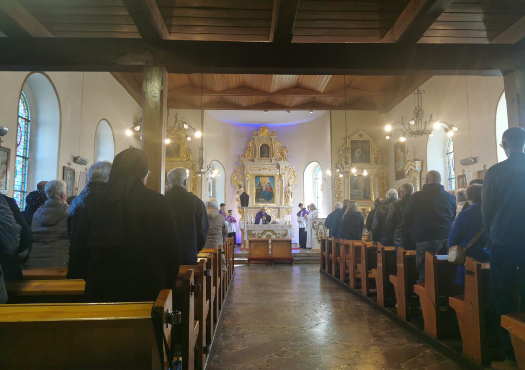 NIEDZIELA KAPŁAŃSKA WIELKI MĘDROMIERZ Betańska Misja Wspierania Kapłanów NIEDZIELA KAPŁAŃSKA WIELKI MĘDROMIERZ Betańska Misja Wspierania Kapłanów