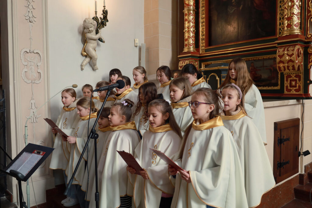 PRZYRZECZENIA SCHOLI Apostolstwo Sióstr