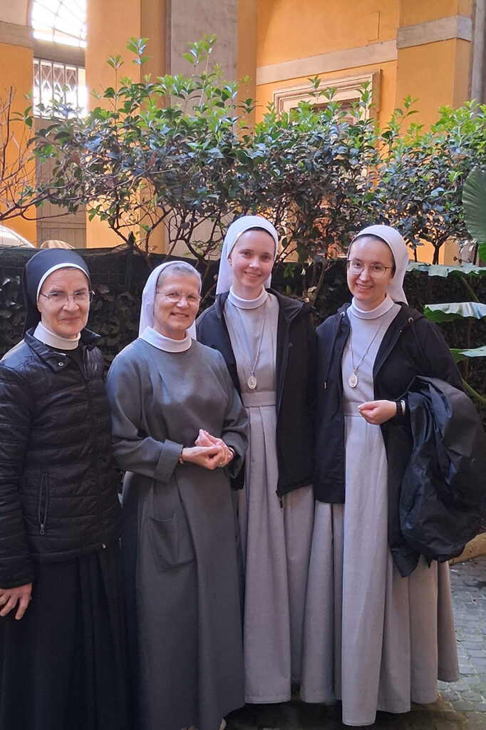 PRAKTYKI WE WŁOSZECH Apostolstwo Sióstr