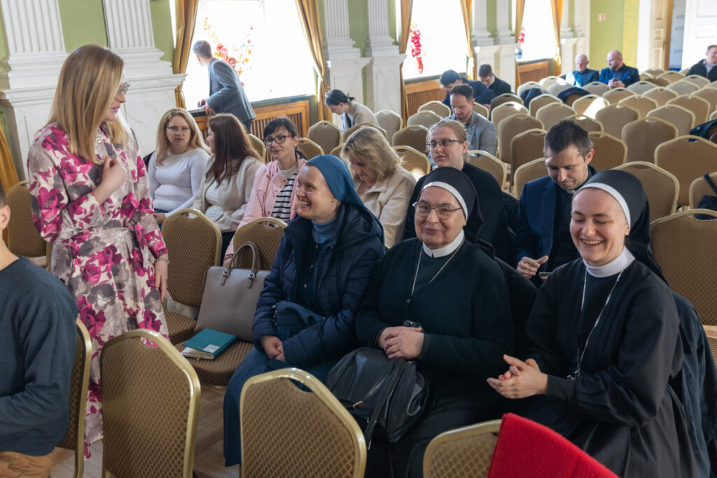 MIĘDZYNARODOWY KONGRES TEOLOGICZNY Apostolstwo Sióstr