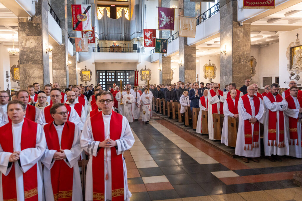 MIĘDZYNARODOWY KONGRES TEOLOGICZNY Apostolstwo Sióstr