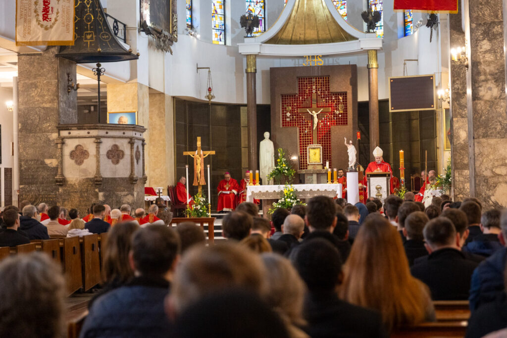 MIĘDZYNARODOWY KONGRES TEOLOGICZNY Apostolstwo Sióstr