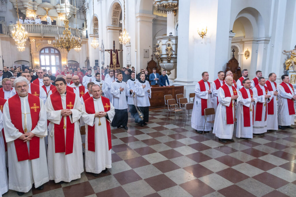 MIĘDZYNARODOWY KONGRES TEOLOGICZNY Apostolstwo Sióstr