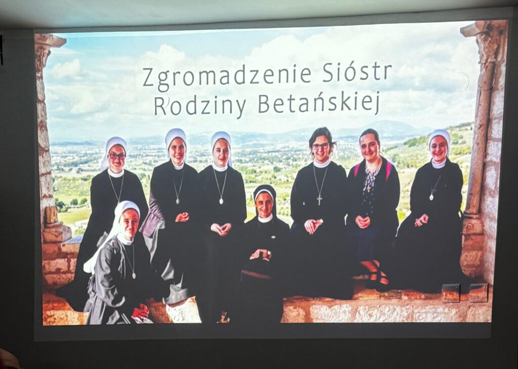 SPOTKANIE Z MŁODZIEŻĄ Apostolstwo Sióstr