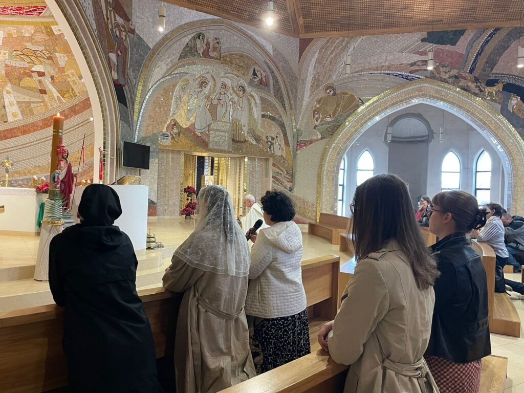 MARYJA. NAJPIĘKNIEJSZA Z KOBIET Rekolekcje i dni skupienia