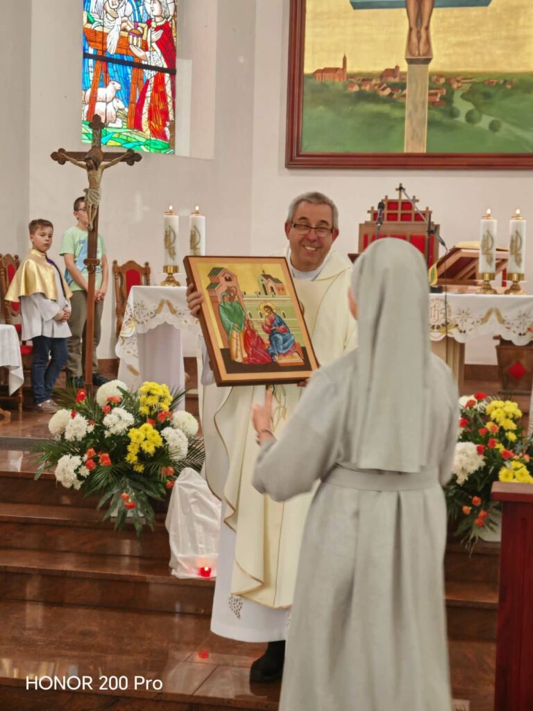 ZAKOŃCZENIE PISANIA IKON PRZEZ DZIECI Apostolstwo Sióstr