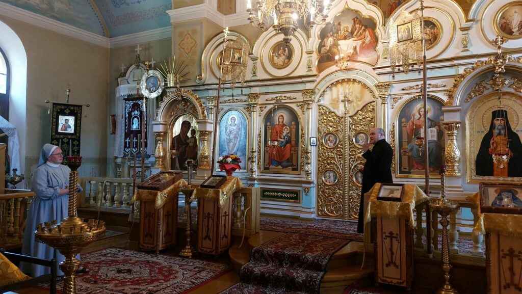 WYJAZD SCHOLI DO TARNOGRODU Apostolstwo Sióstr