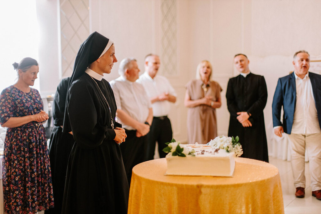 ŚLUBY WIECZYSTE SIOSTRY FRANCISZKI Z życia Zgromadzenia ŚLUBY WIECZYSTE SIOSTRY FRANCISZKI Z życia Zgromadzenia