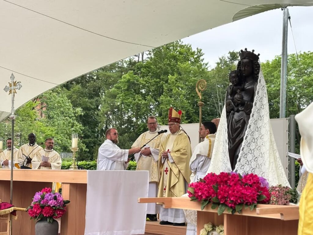 PIELGRZYMKA DO ÅSEBAKKEN Apostolstwo Sióstr