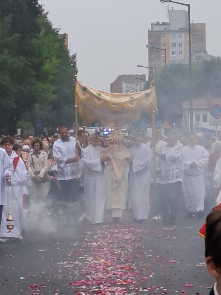 UROCZYSTOŚC BOŻEGO CIAŁA Życie Kościoła