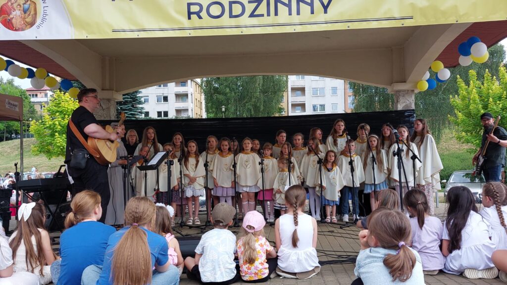 ARCHIDIECEZJALNY PRZEGLĄD SCHOLI Apostolstwo Sióstr