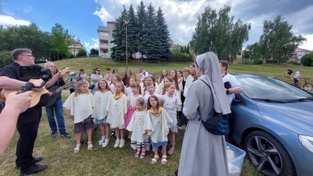 ARCHIDIECEZJALNY PRZEGLĄD SCHOLI Apostolstwo Sióstr