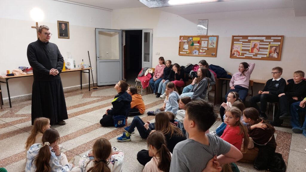 OAZA DZIECI BOŻYCH W PARAFII ŚW. ANTONIEGO Apostolstwo Sióstr OAZA DZIECI BOŻYCH W PARAFII ŚW. ANTONIEGO Apostolstwo Sióstr