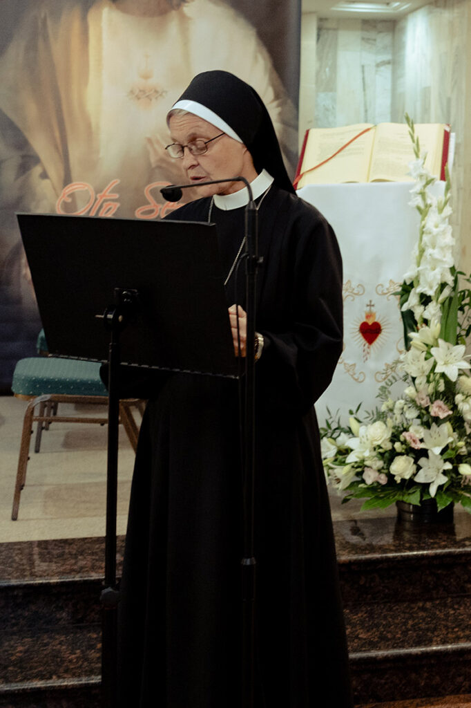 ŚLUBY WIECZYSTE SIOSTRY FRANCISZKI Z życia Zgromadzenia ŚLUBY WIECZYSTE SIOSTRY FRANCISZKI Z życia Zgromadzenia
