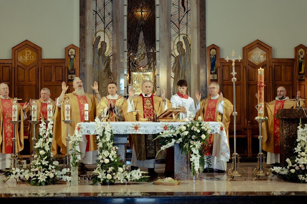 ŚLUBY WIECZYSTE SIOSTRY FRANCISZKI Z życia Zgromadzenia ŚLUBY WIECZYSTE SIOSTRY FRANCISZKI Z życia Zgromadzenia