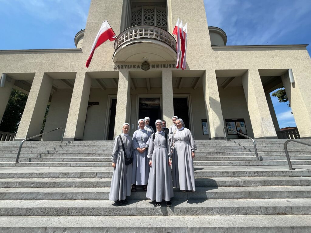 LETNI CZAS JUNIRATU Juniorat LETNI CZAS JUNIRATU Juniorat