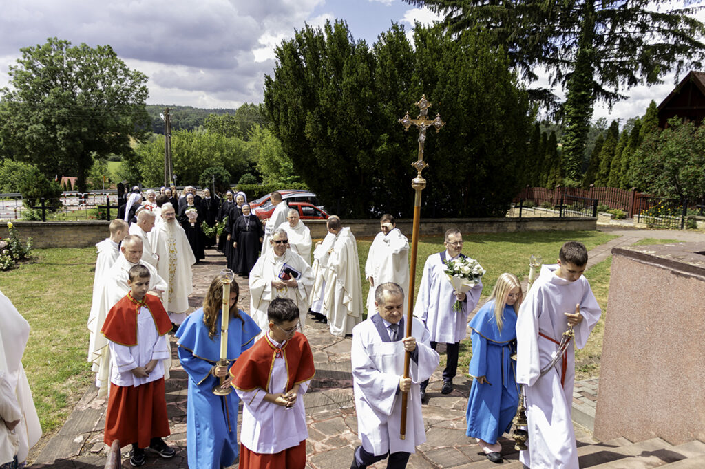 ŚLUBY WIECZYSTE SIOSTRY AGNIESZKI Z życia Zgromadzenia