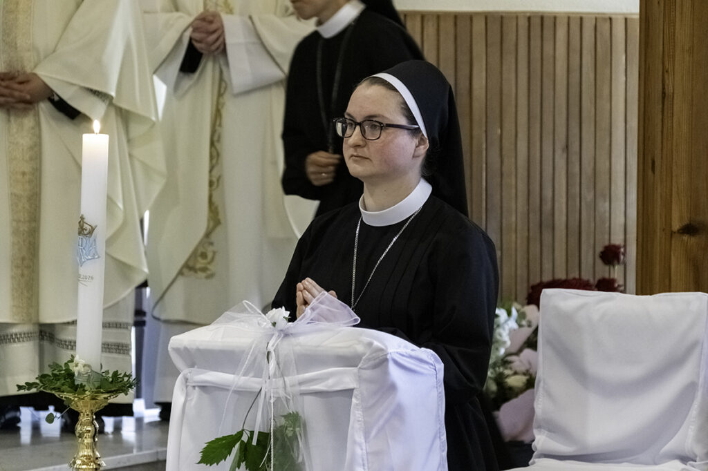 ŚLUBY WIECZYSTE SIOSTRY AGNIESZKI Z życia Zgromadzenia