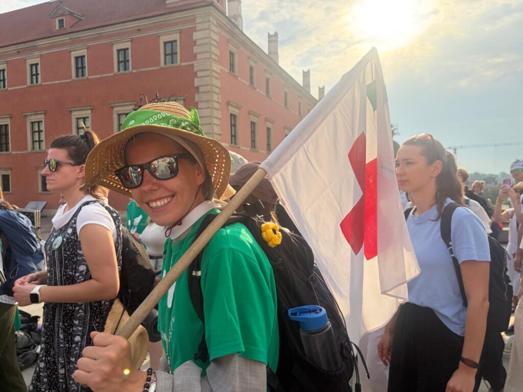 PIELGRZYMOWANIE DO MARYI Apostolstwo Sióstr