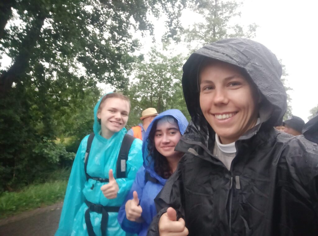 PIELGRZYMOWANIE DO MARYI Apostolstwo Sióstr