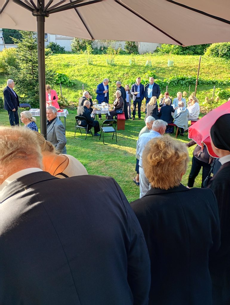 DZIEŃ OTWARTYCH DRZWI W KSIĄŻNICACH WIELKICH Apostolstwo Sióstr