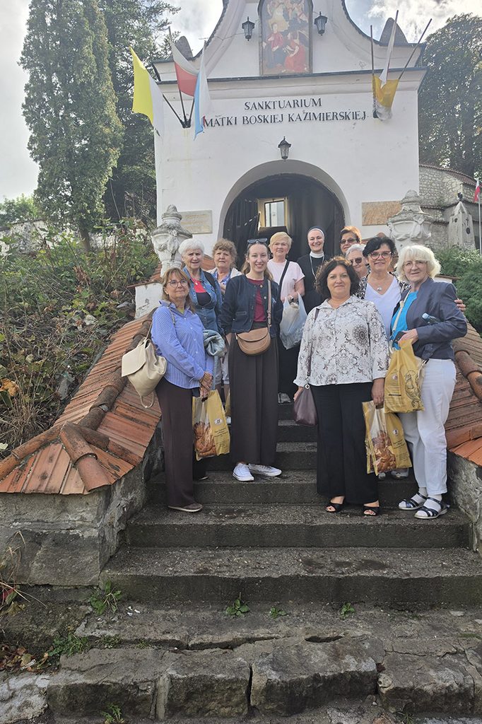 ZJAZD OSÓB ZAANGAŻOWANYCH W BMWK W KAZIMIERZU DOLNYM Apostolstwo Sióstr ZJAZD OSÓB ZAANGAŻOWANYCH W BMWK W KAZIMIERZU DOLNYM Apostolstwo Sióstr