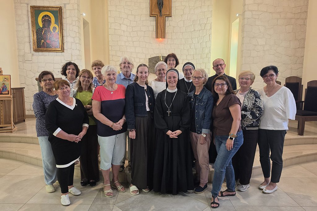 ZJAZD OSÓB ZAANGAŻOWANYCH W BMWK W KAZIMIERZU DOLNYM Apostolstwo Sióstr ZJAZD OSÓB ZAANGAŻOWANYCH W BMWK W KAZIMIERZU DOLNYM Apostolstwo Sióstr