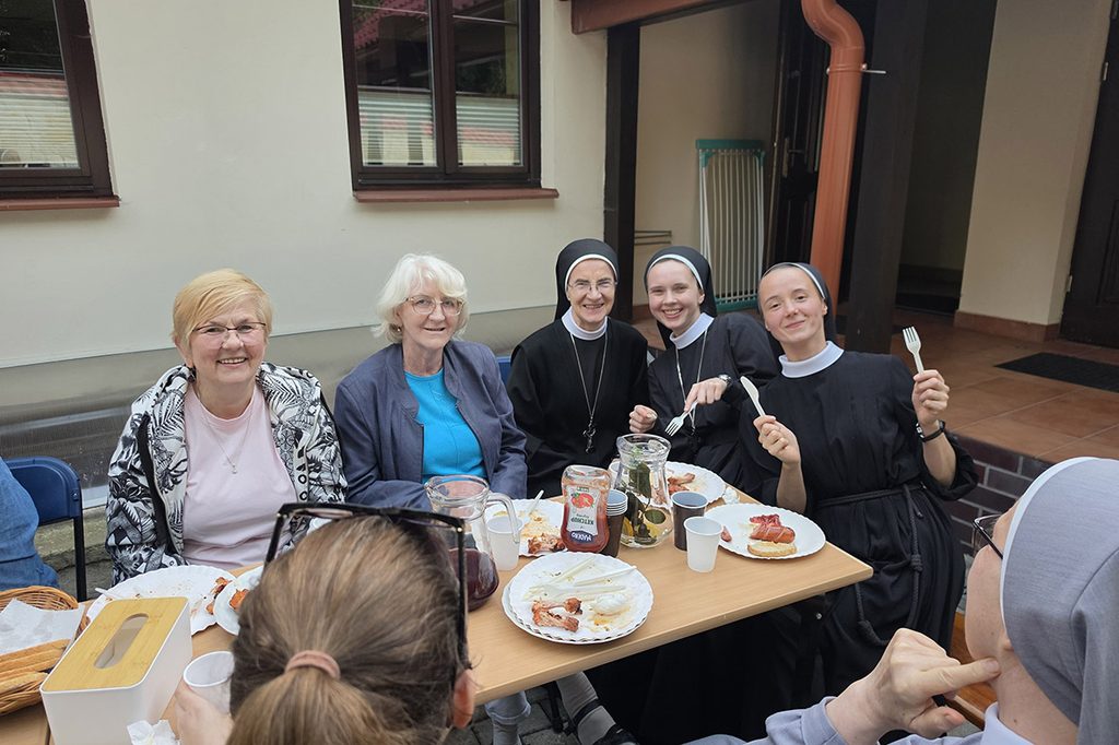 ZJAZD OSÓB ZAANGAŻOWANYCH W BMWK W KAZIMIERZU DOLNYM Apostolstwo Sióstr ZJAZD OSÓB ZAANGAŻOWANYCH W BMWK W KAZIMIERZU DOLNYM Apostolstwo Sióstr